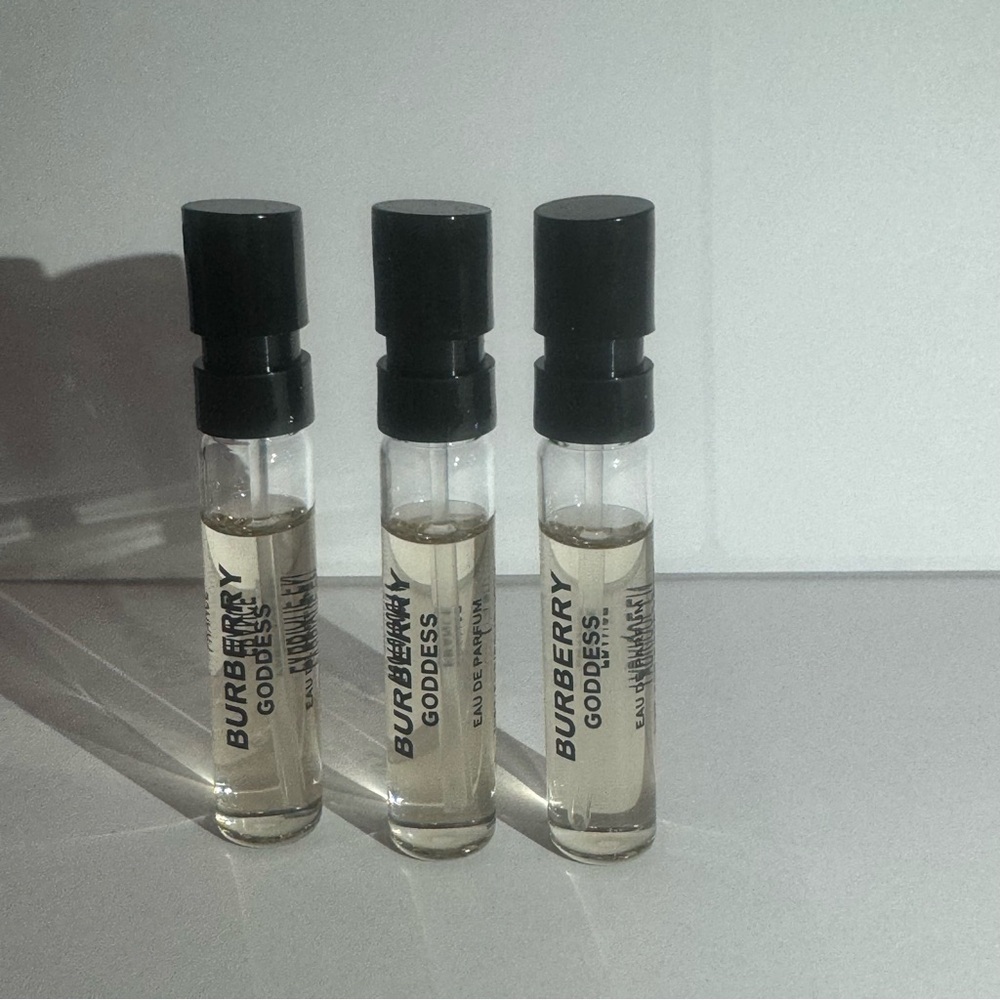 3 x Burberry goddess edp samples 1.5ml